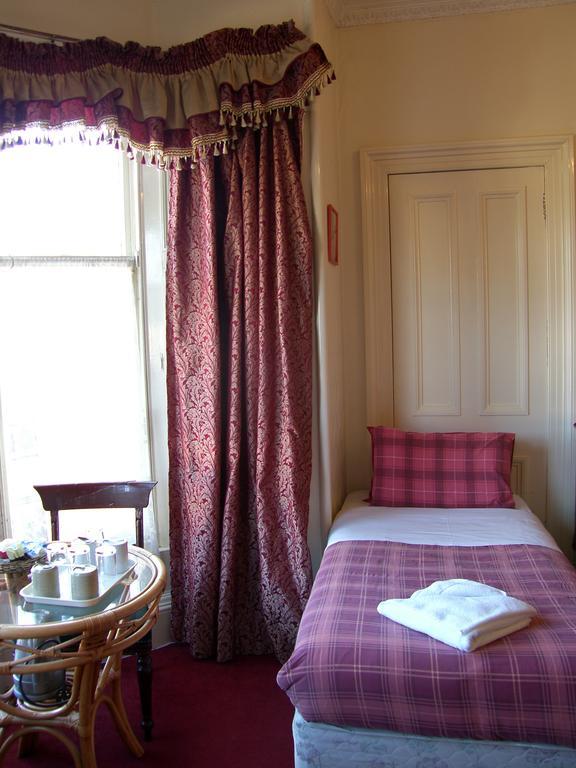 Regis Guest House Edinburgh Oda fotoğraf