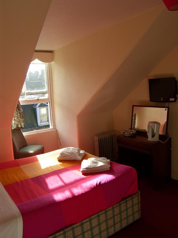 Regis Guest House Edinburgh Oda fotoğraf