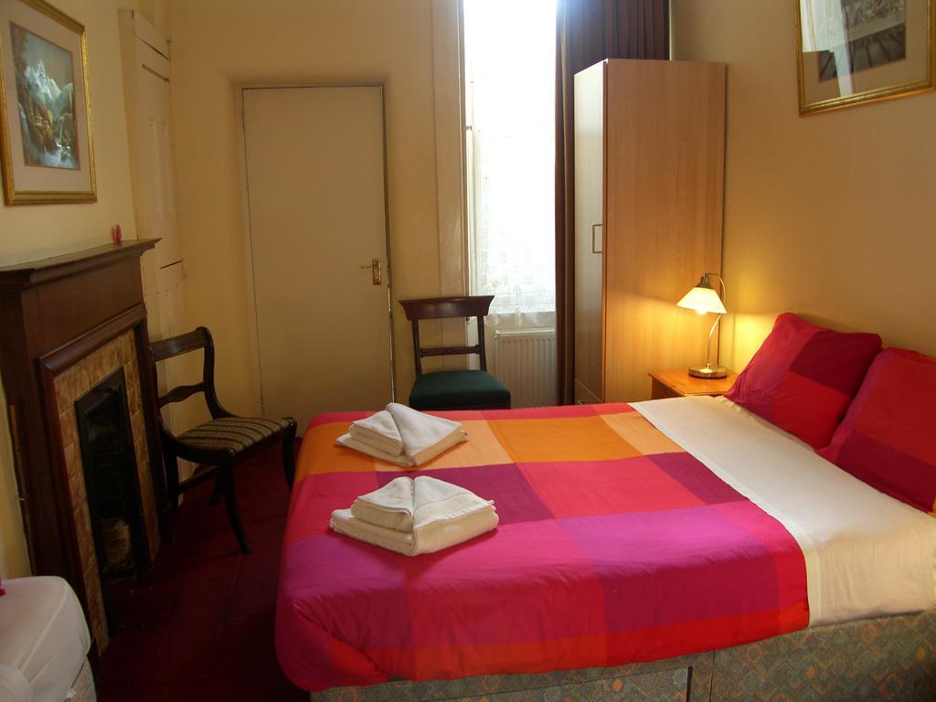 Regis Guest House Edinburgh Oda fotoğraf